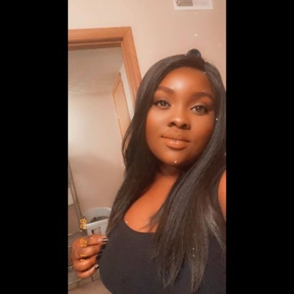 Meet your Posher, Aleisha - Picture 1 of 1